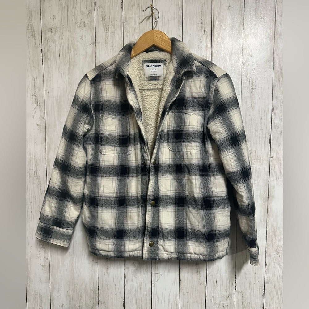 Old Navy Checkered Flannel Sherpa Lines Jacket Size XL boys - Picture 1 of 7